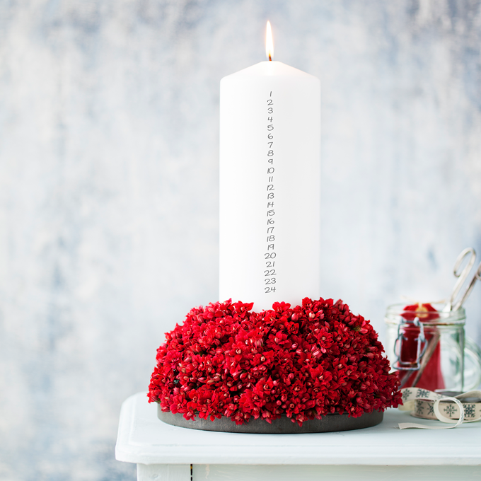 DIY: Kalenderlys-dekoration med friske blomster - Plantorama